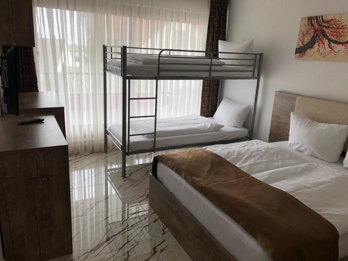 Ec Hotel Эльхинген Экстерьер фото